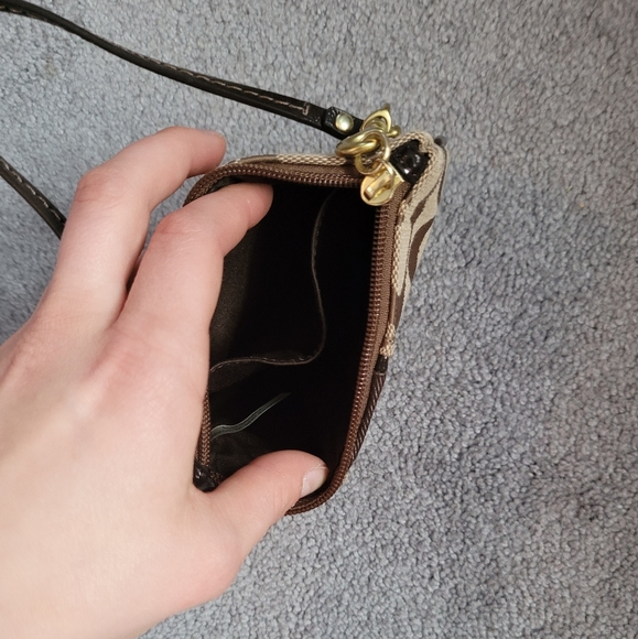 Coach clutch - Picture 4 of 6